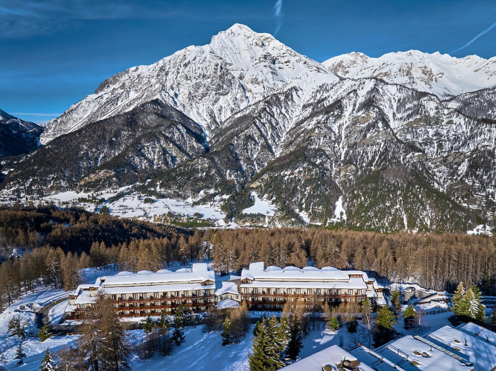 Hotel Sansicario Majestic Чезана-Торинезе Экстерьер фото